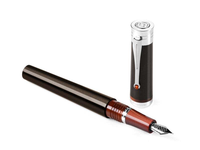 Montegrappa Desiderio Chocolate Brown 18kt Medium Fountain Pen (ISDET3AW)