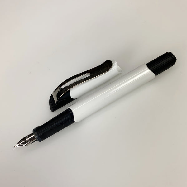 ONLINE of Germany ONLINE of Germany Academy Flash Black/White Medium Fountain Pen freeshipping - Dealports